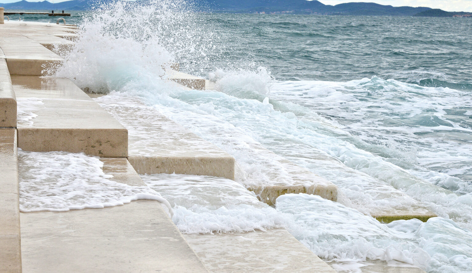 Sea organ