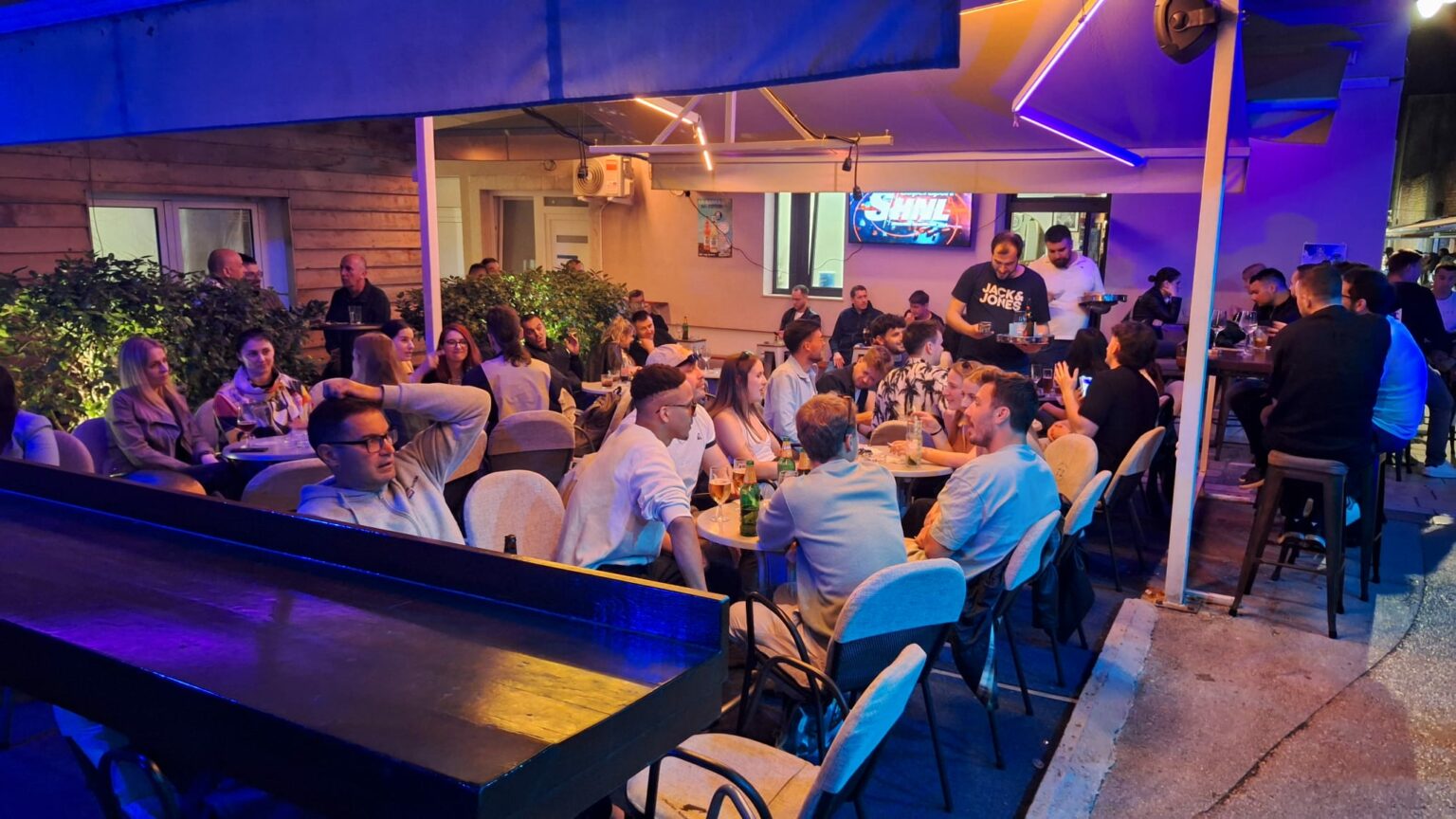 Caffe bar 72